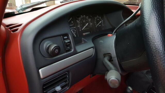 1992 Ford F-150 XLT - photo 3