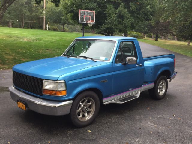 1992 F150 Flareside Regular Cab 2WD – 5.0 V8 5 speed Bimini Blue/Gray interior 1992 Ford F-150 Flareside