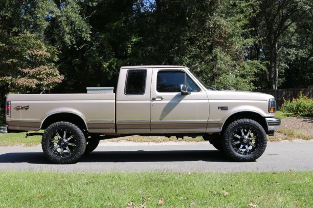 1992 Ford F-150 XLT - photo 2