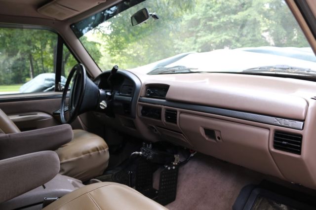 1992 Ford F-150 XLT - photo 8