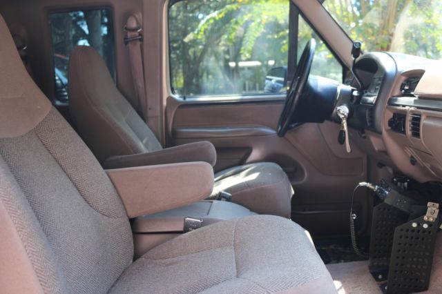 1992 Ford F-150 XLT - photo 9