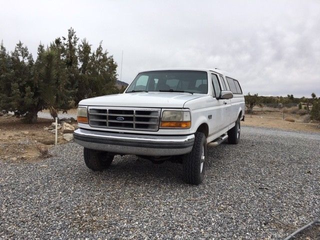 1992 F250 4x4 2 door Lariat Extended (rear seat) with Snug Top Camper Shell 1992 Ford F-250