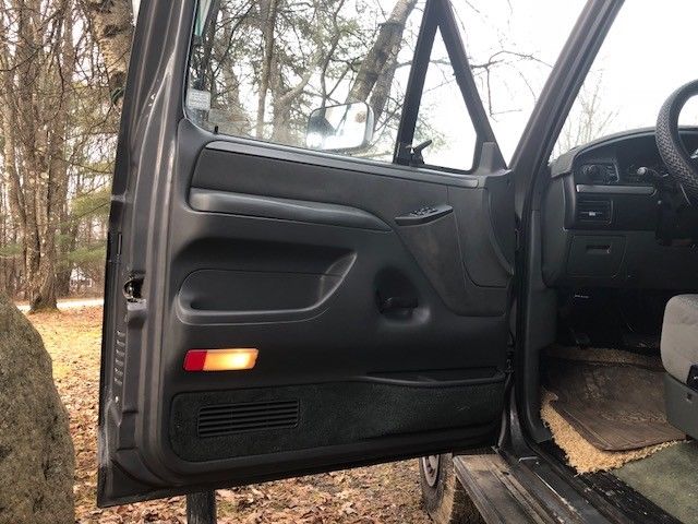 1992 Ford F-250 XLT - photo 8