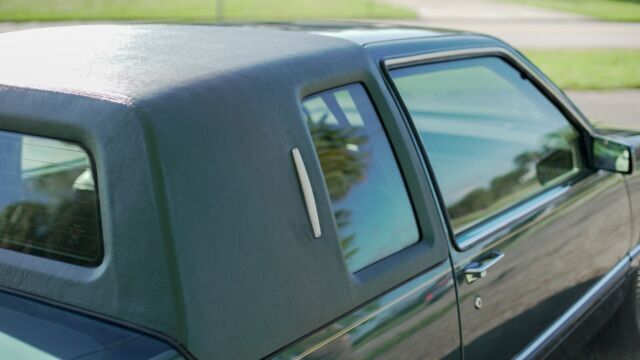 1992 Cadillac Fleetwood - photo 11