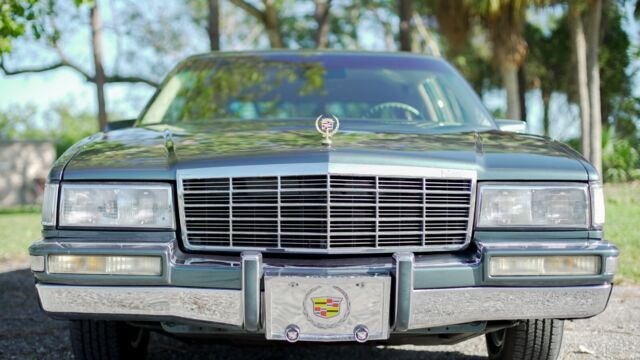 1992 Cadillac Fleetwood - photo 3