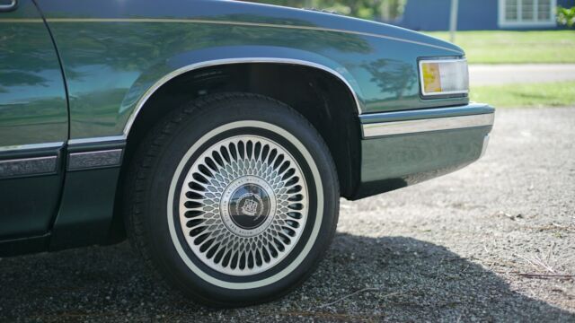 1992 Cadillac Fleetwood - photo 4