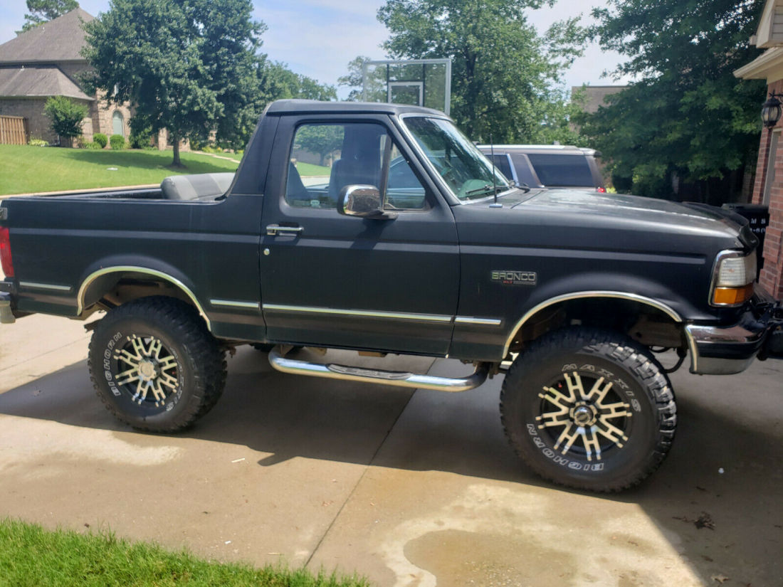 1992 Ford Bronco XLT