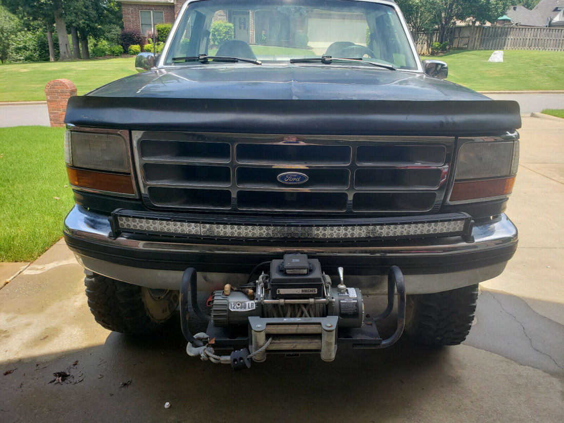 1992 Ford Bronco XLT - photo 3