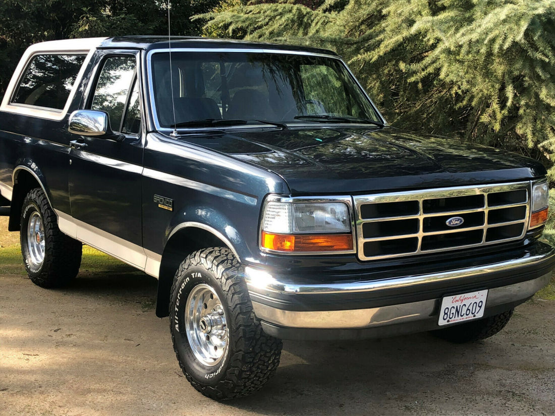 1992 Ford Bronco Eddie Bauer 5.8L 4 x 4 automatic transmission 1992 Ford Bronco Eddie Bauer