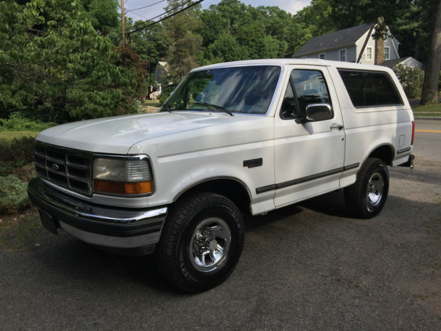 1992 Ford Bronco Survivor! California-Oregon Truck. Tow Package Limited Slip 1992 Ford Bronco XLT RUST FREE CALIFORNIA OREGON SURVIVOR!