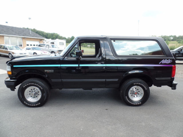 1992 FORD BRONCO XLT "NITE EDITION"- 43,904 ORIG MILES, CARFAX CERT., ONE OWNER 1992 Ford Bronco XLT "NITE EDITION"