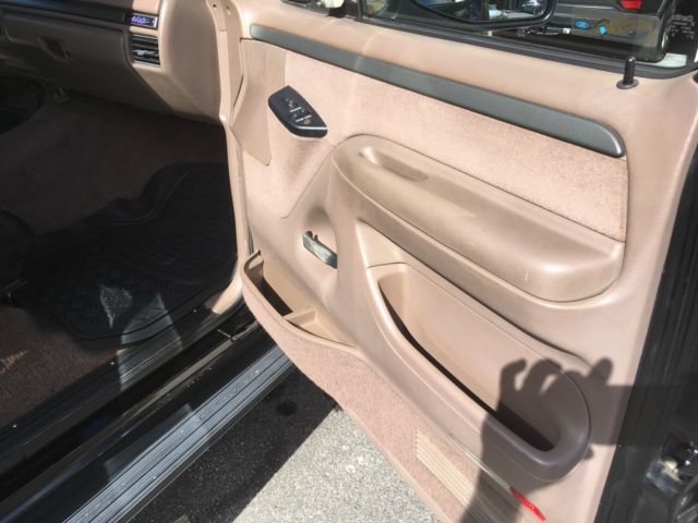 1992 Ford Bronco XLT - photo 8