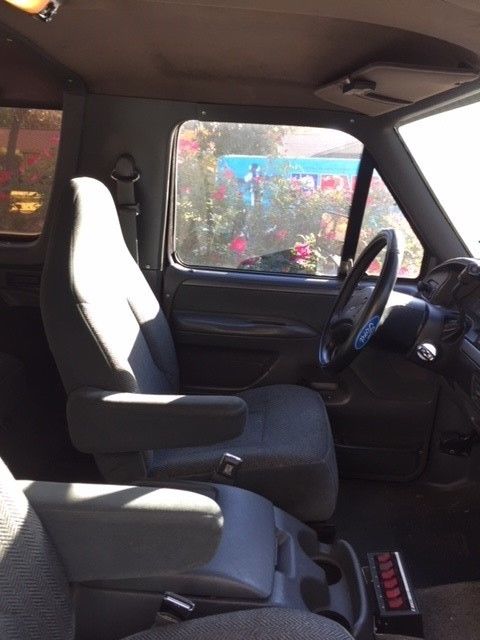 1992 Ford Bronco XLT Nite - photo 8