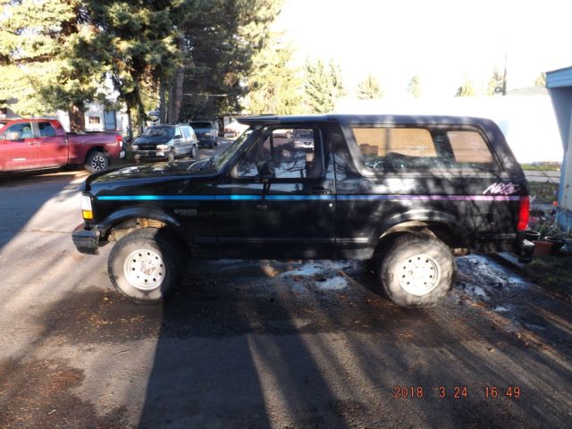 1992 Ford Bronco XLT Nite Edition 1992 Ford Bronco XLT/Nite