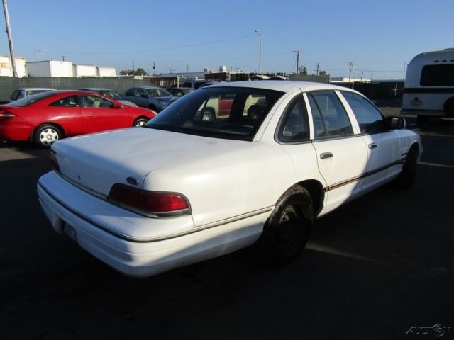 1992 Ford Crown Victoria - photo 9
