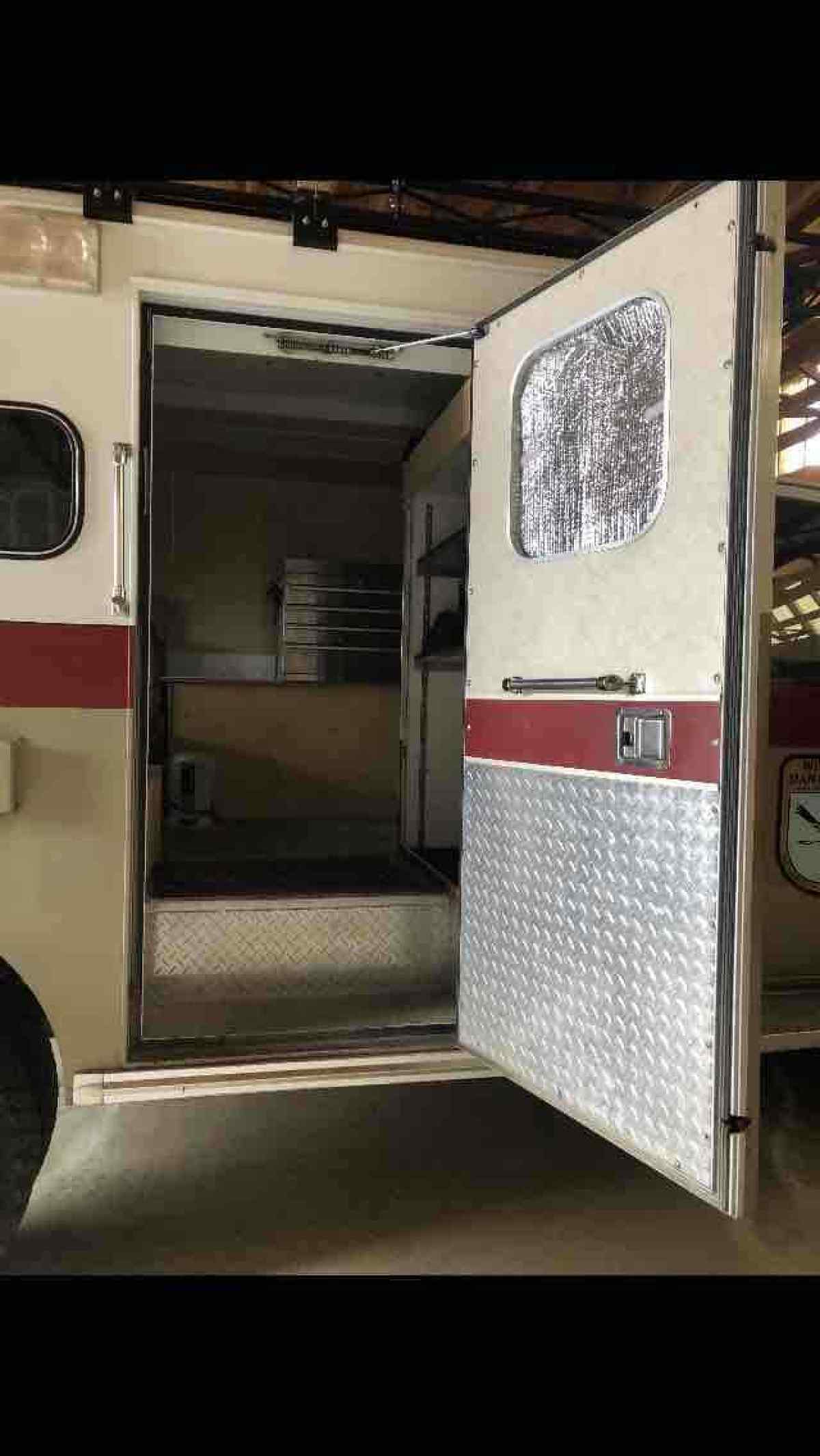 1992 Ford E-350 Econoline E350 CUTAWAY VAN - photo 10