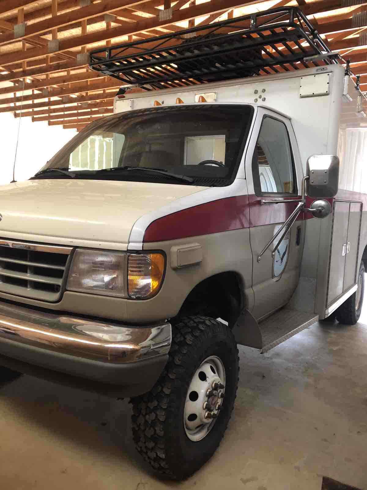 1992 Ford E-350 Econoline E350 CUTAWAY VAN - photo 2