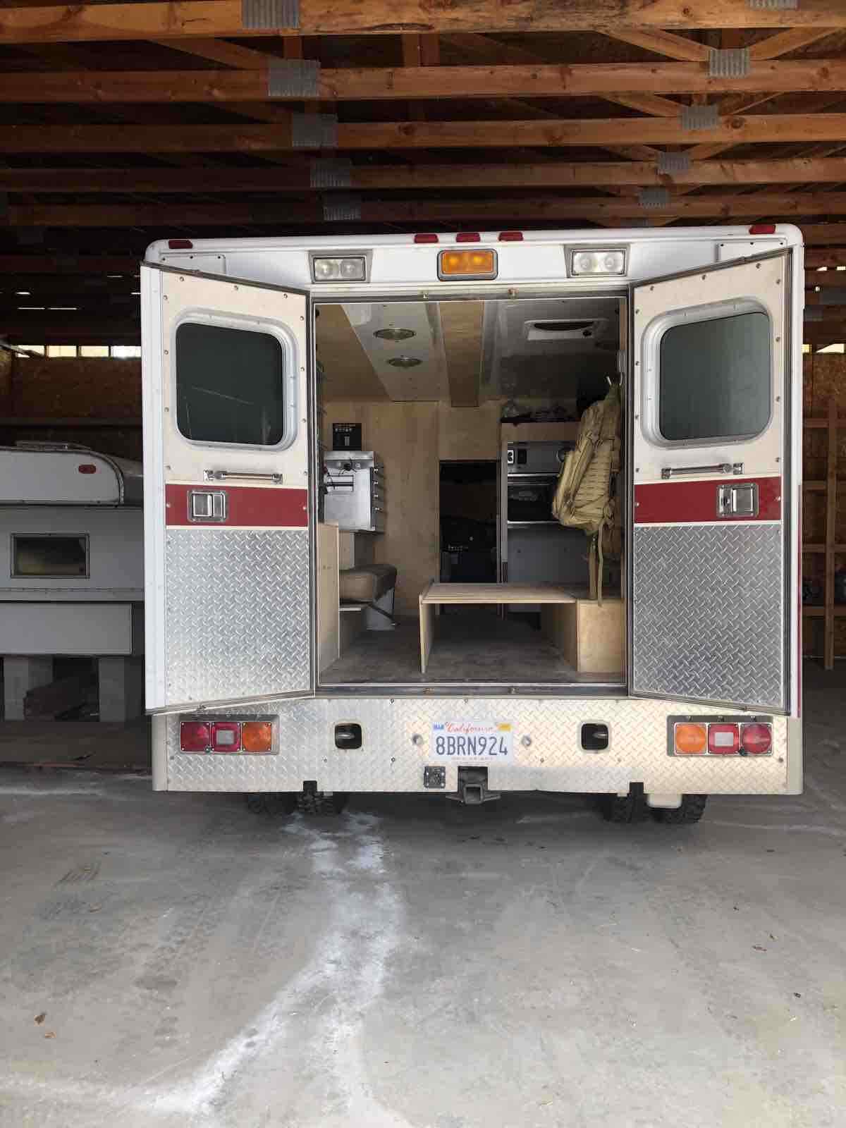 1992 Ford E-350 Econoline E350 CUTAWAY VAN - photo 3
