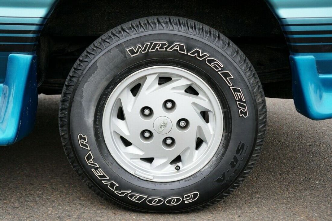 1992 Ford E-Series Van E150 Centaurus XL Luxury Hightop Convers - photo 9