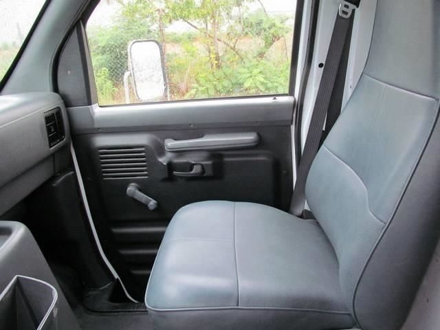 1992 Ford E-Series Van Diesel - photo 12