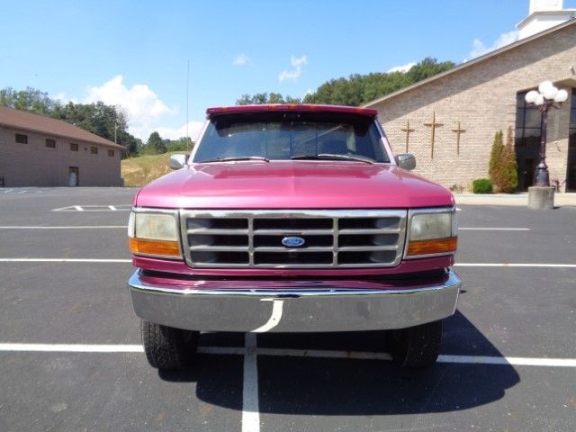 1992 Ford F-150 Custom Standard Cab Pickup 2-Door - photo 2