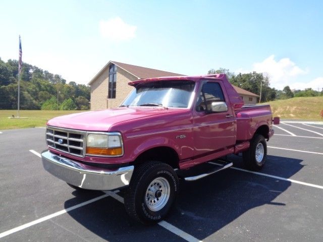 1992 Ford F-150 Custom Standard Cab Pickup 2-Door - photo 3