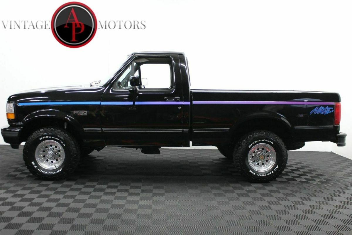 1992 Ford F-150 COLLECTOR "NITE" EDITION 4X4! 1992 Ford F-150 COLLECTOR "NITE" EDITION 4X4!