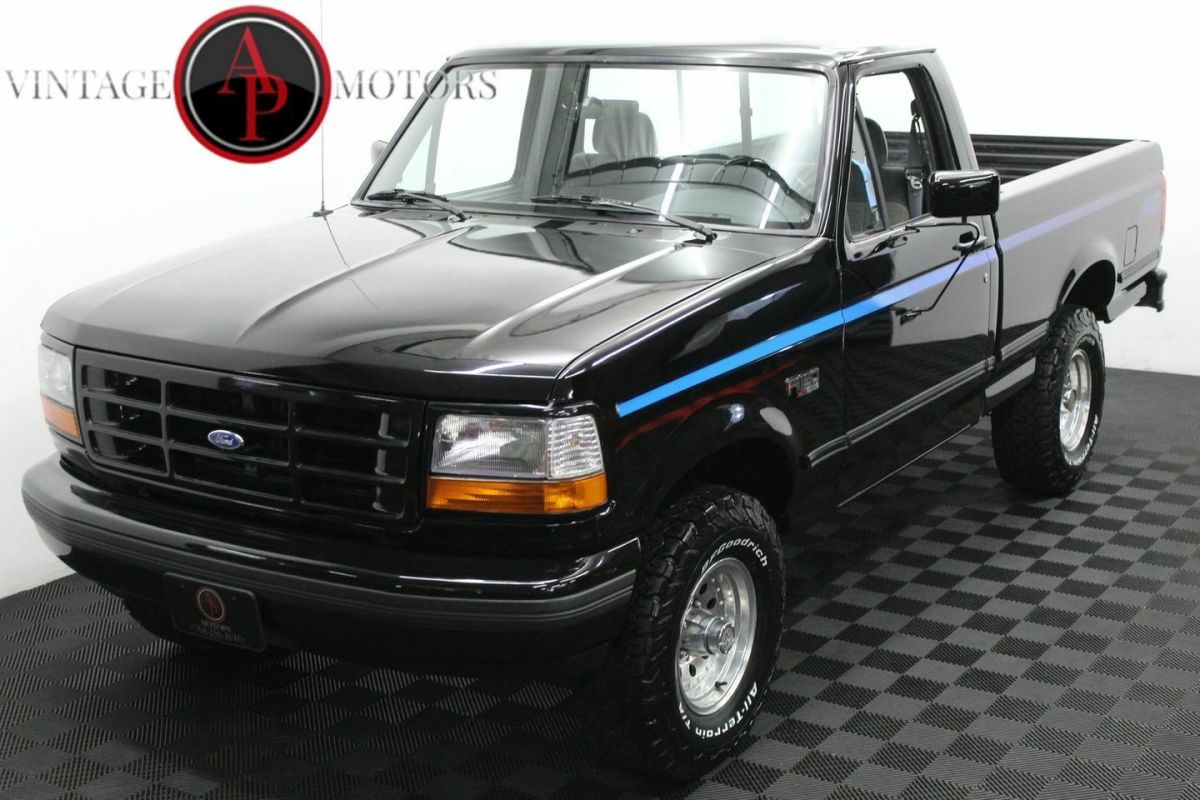 1992 Ford F-150 COLLECTOR "NITE" EDITION 4X4! - photo 7