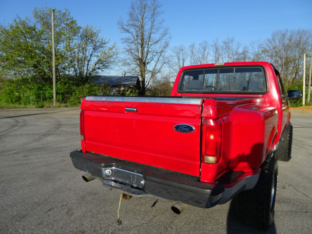 1992 Ford F-150 Custom Standard Cab Pickup 2-Door - photo 6