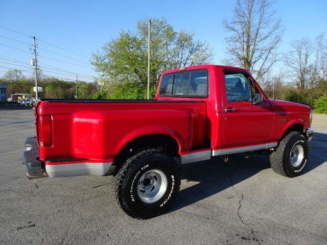 1992 Ford F-150 Custom Standard Cab Pickup 2-Door - photo 5