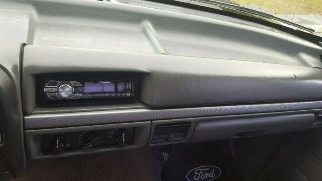 1992 Ford F-150 XLT - photo 11