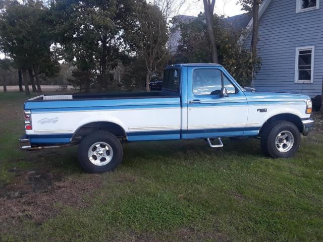 1992 Ford F-150 XLT - photo 2