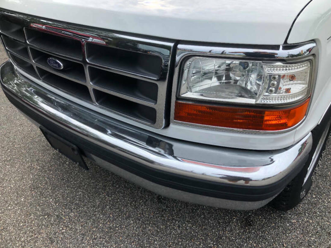 1992 Ford F-150 XLT Lariat 2dr Standard Cab LB - photo 9