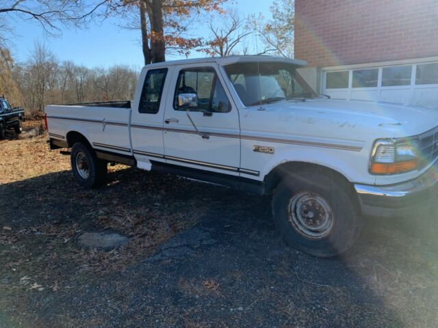 1992 Ford F-250 - photo 2