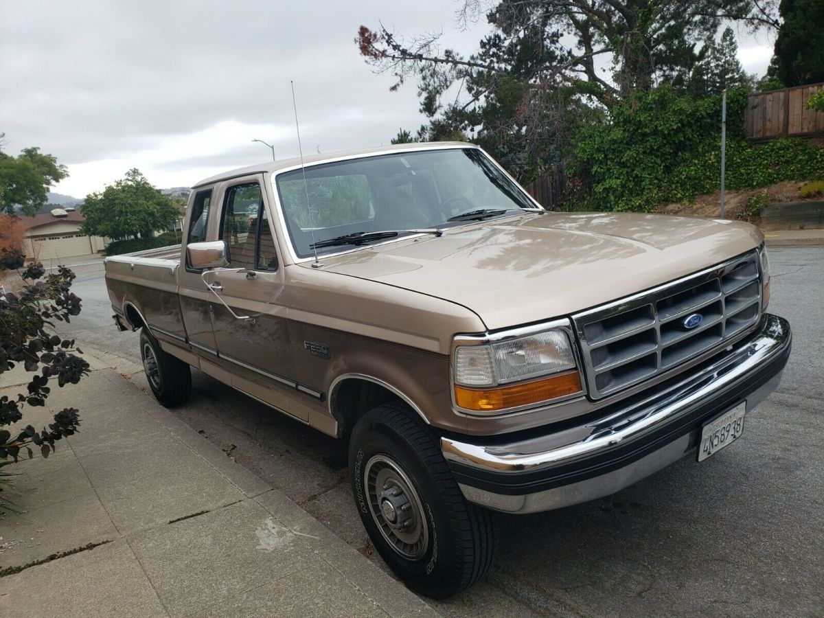 1992 Ford F-250 XLT - photo 2