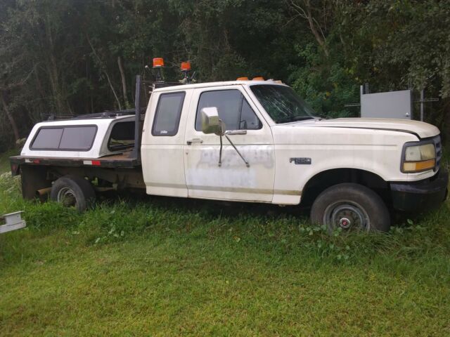 1992 Ford F-250 Flatbed Extended Cab 7.3 Diesel 4 Wheel Drive Work Truck 1992 Ford F-250