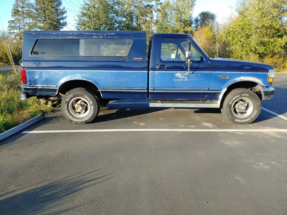 1992 Ford F-250 Pickup Blue 4WD Automatic 1992 Ford F-250