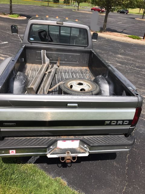 1992 Ford F-350 XLT - photo 12