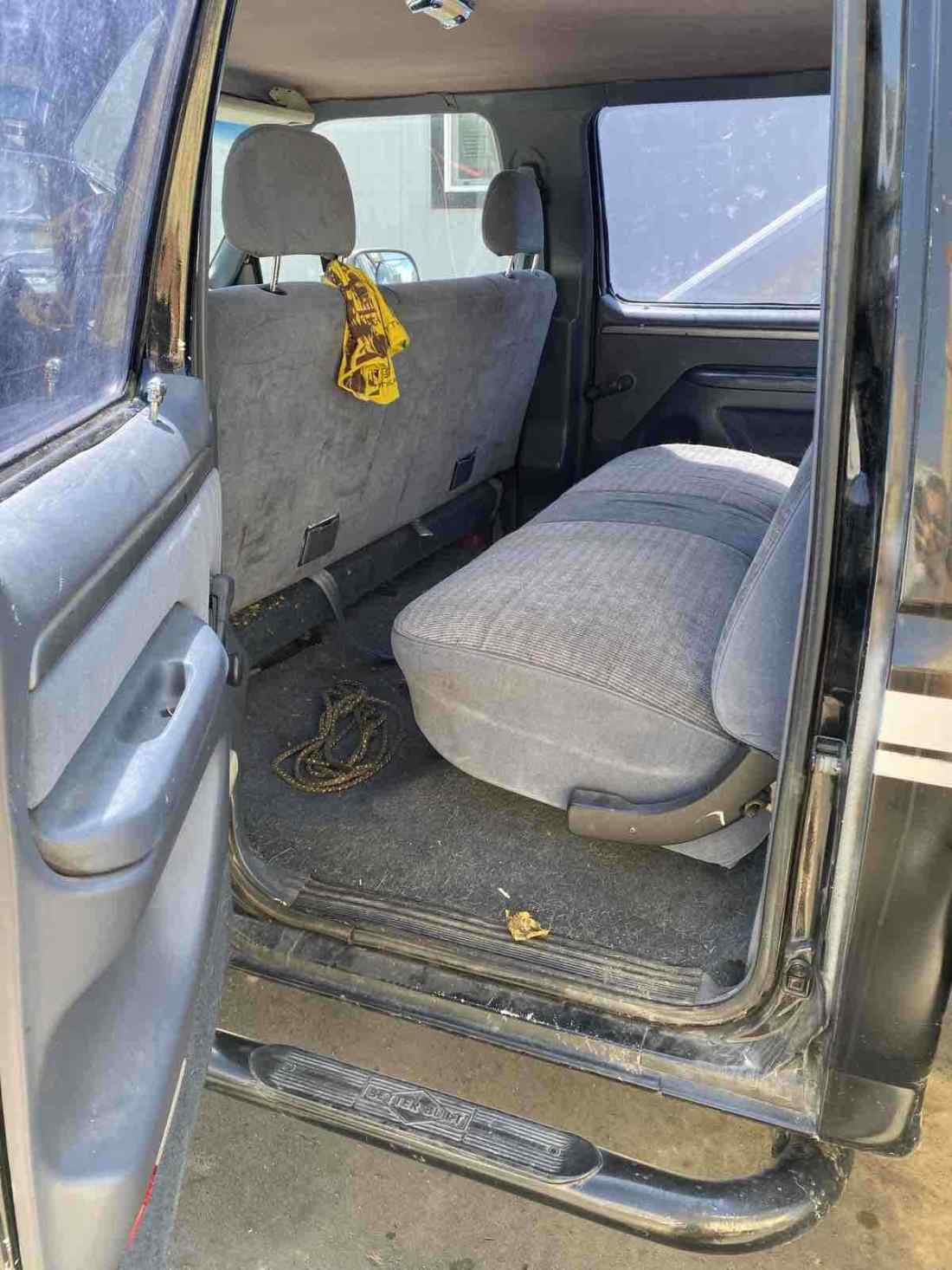 1992 Ford F-350 - photo 9