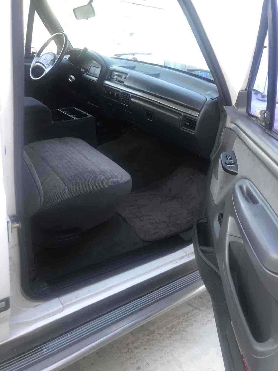 1992 Ford F-350 - photo 10