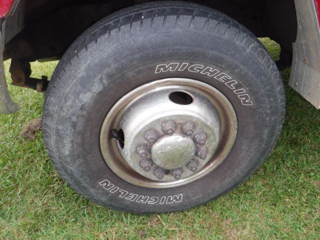 1992 Ford F-450 - photo 8