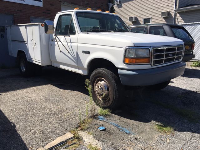 1992 Ford F-450 Duel rear wheels - photo 2