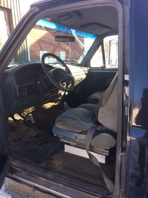 1992 Ford F-450 XLT - photo 9