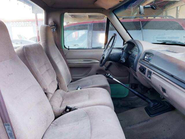 1992 Ford F-150 Custom - photo 10