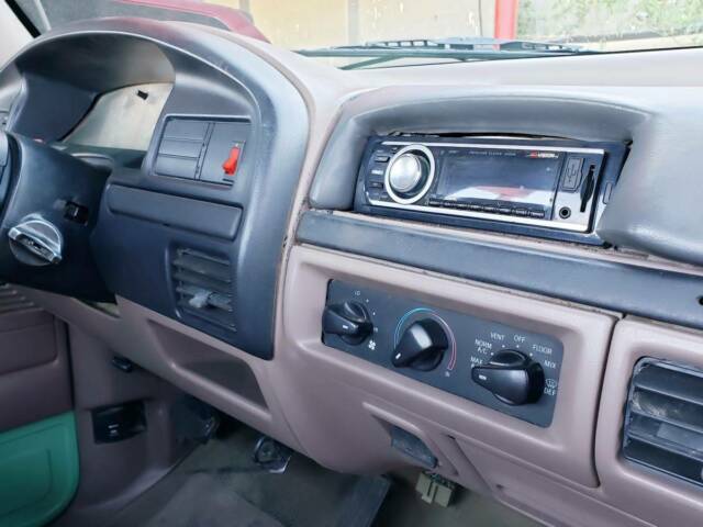 1992 Ford F-150 Custom - photo 11