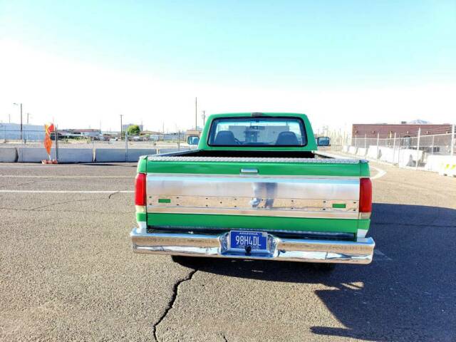 1992 Ford F-150 Custom - photo 4