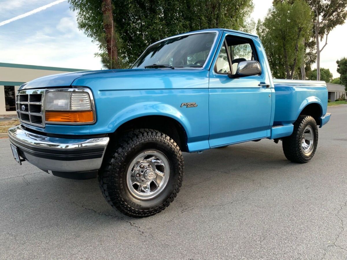 1992 Ford F-150 XLT FLARESIDE 4x4 SHORTBED PICKUP - photo 4