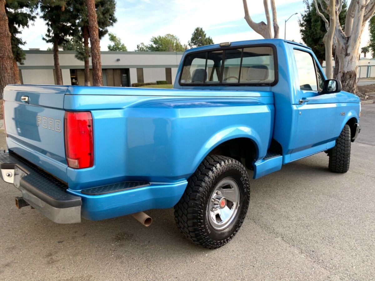 1992 Ford F-150 XLT FLARESIDE 4x4 SHORTBED PICKUP - photo 6