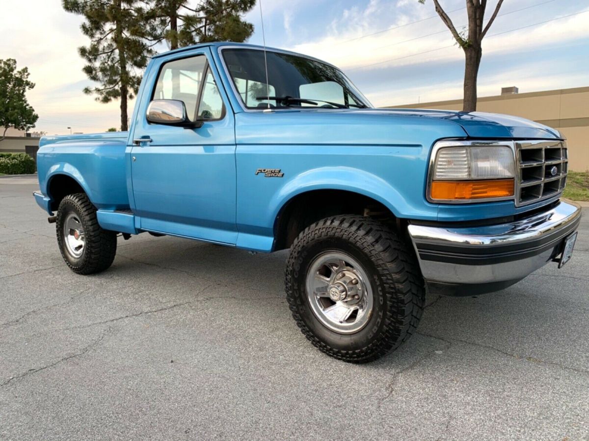 1992 Ford F-150 XLT FLARESIDE 4x4 SHORTBED PICKUP - photo 9