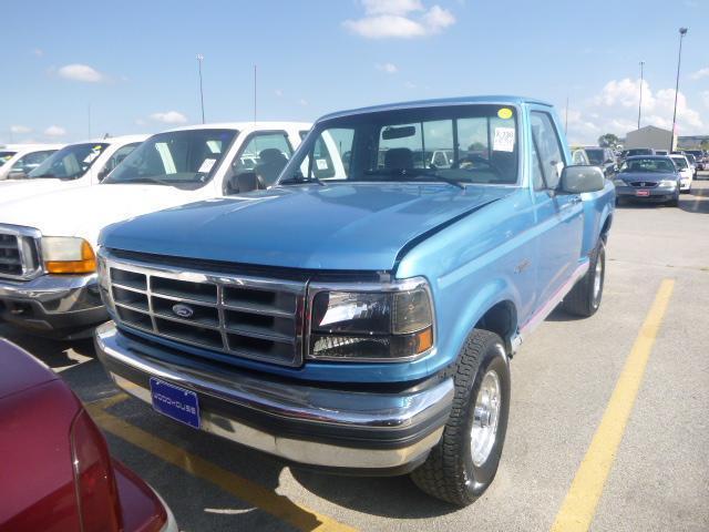 1992 FORD F150 STEP SIDE SHORT BED 4X4 XLT NICE TRUCK HARD TO FIND 1992 Ford F-150 XLT SHORT BED 4X4 STEP SIDE RARE
